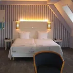 库艮弗莱彻餐厅酒店 3* 德科赫